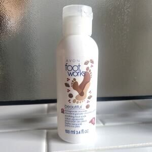 Avon Foot Works Pomegranate Chocolate Foot Soak - NEW
